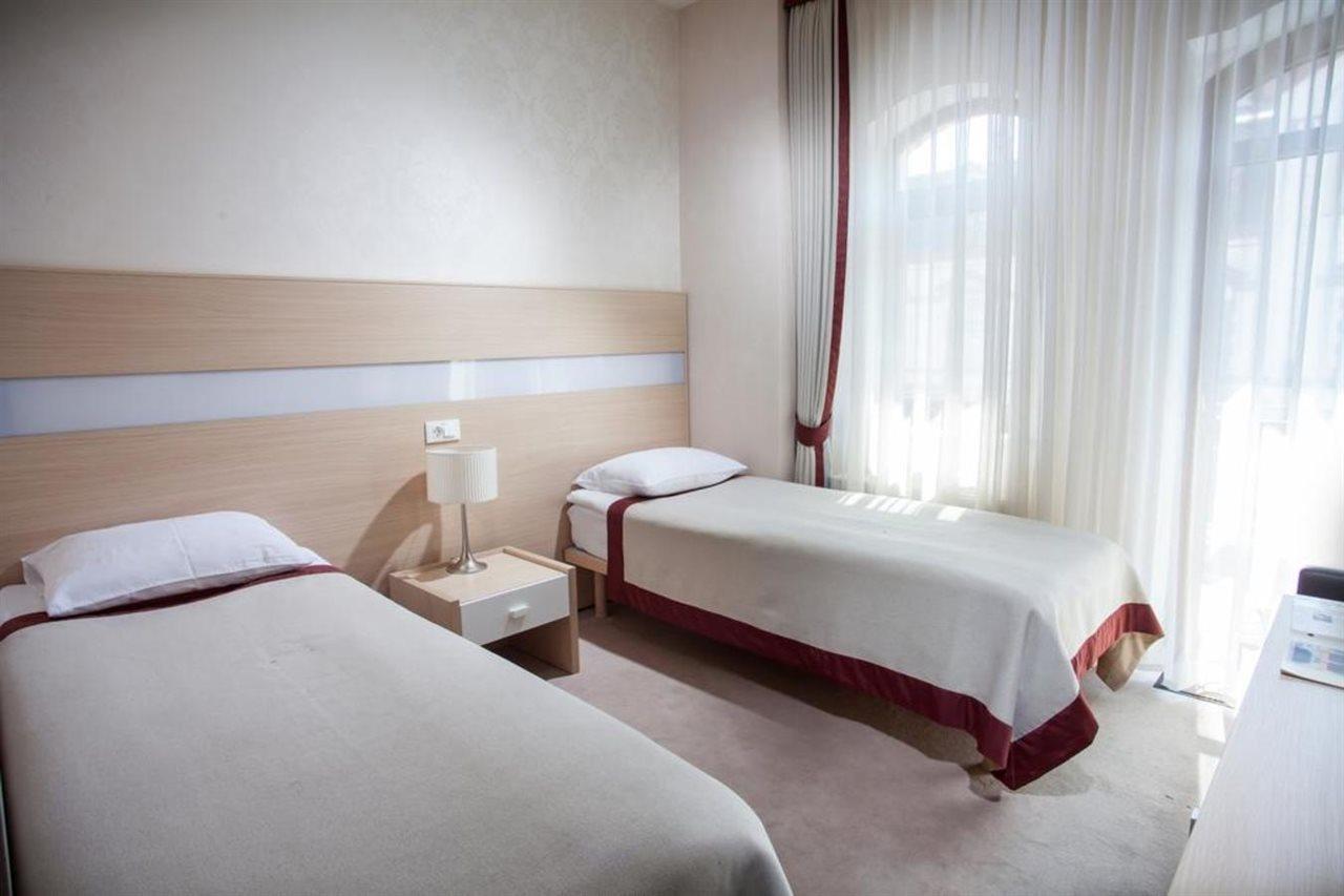 אודסה Boutique Hotel Palais Royal מראה חיצוני תמונה