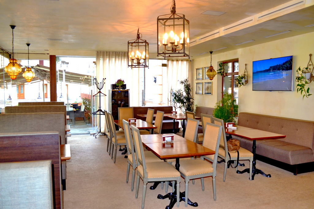 אודסה Boutique Hotel Palais Royal מסעדה תמונה